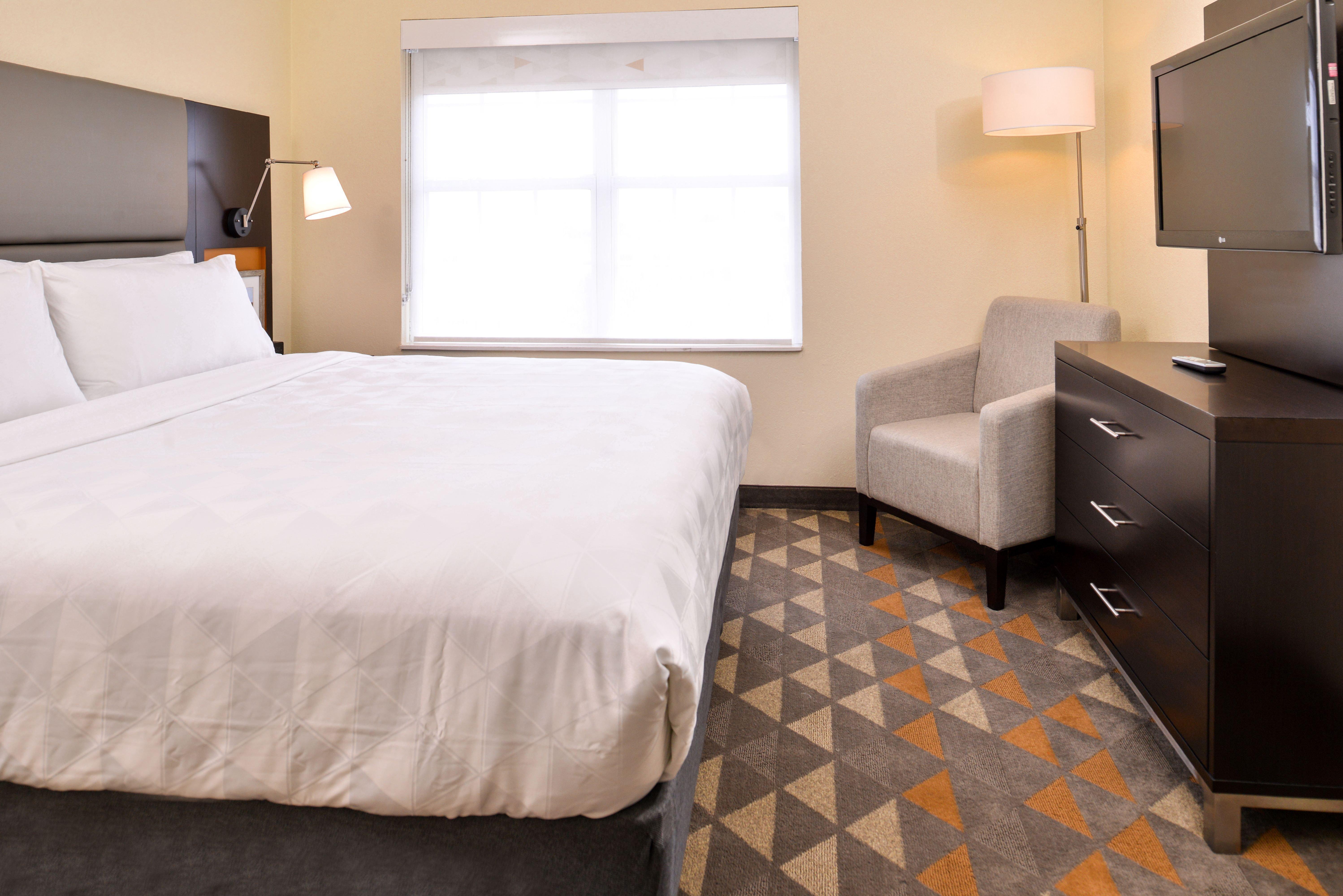 Holiday Inn And Suites Addison By Ihg Екстер'єр фото