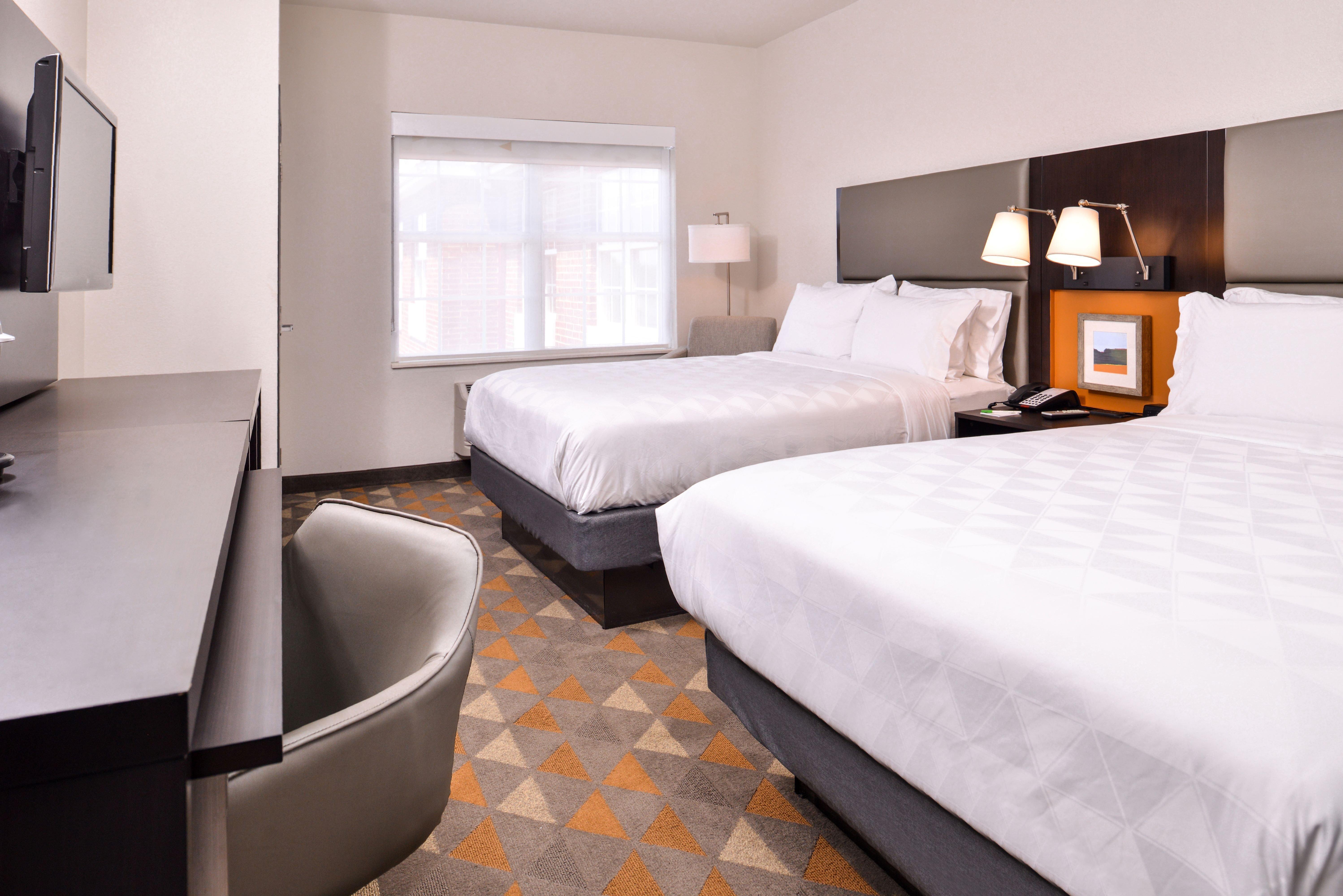 Holiday Inn And Suites Addison By Ihg Екстер'єр фото