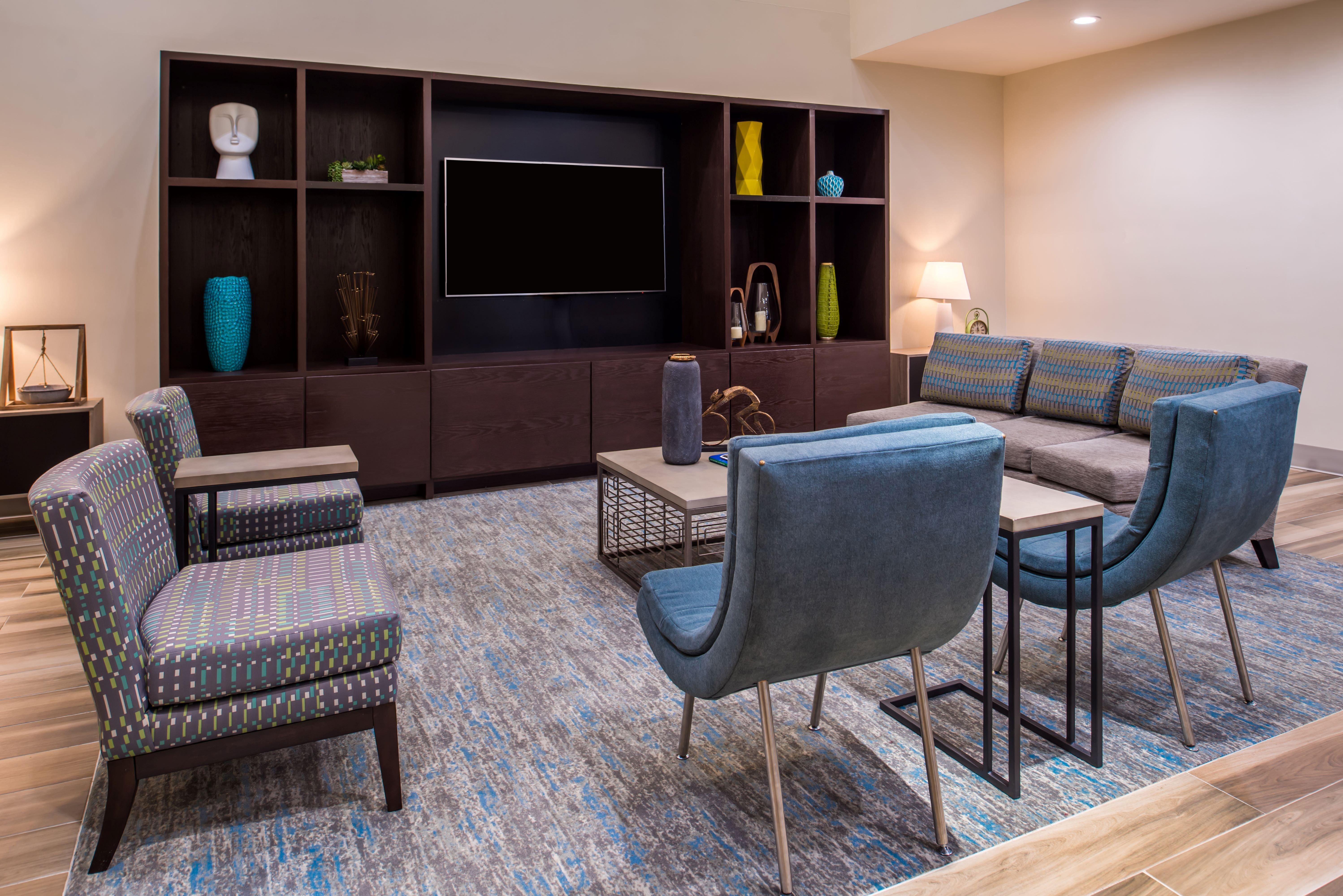 Holiday Inn And Suites Addison By Ihg Екстер'єр фото