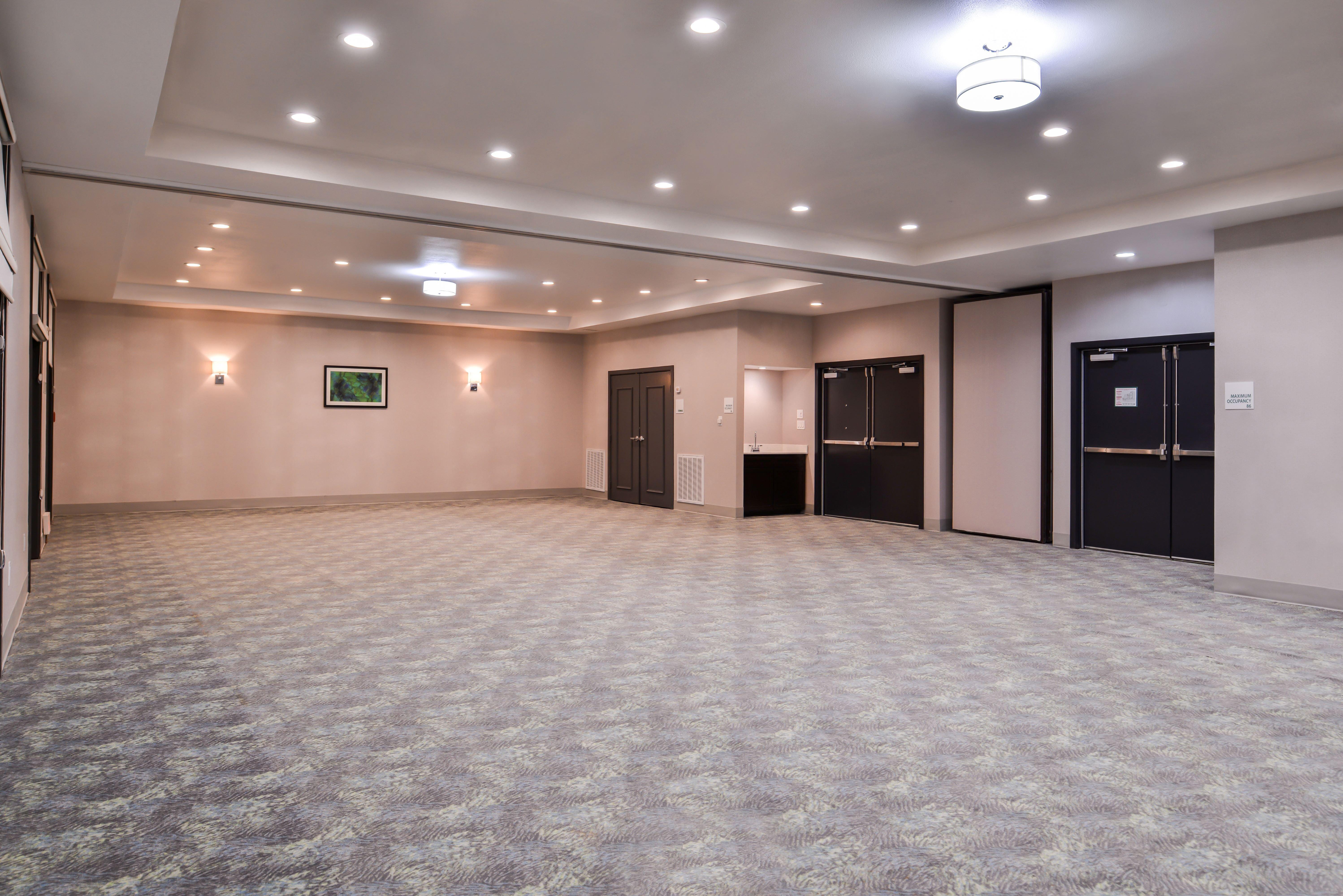 Holiday Inn And Suites Addison By Ihg Екстер'єр фото