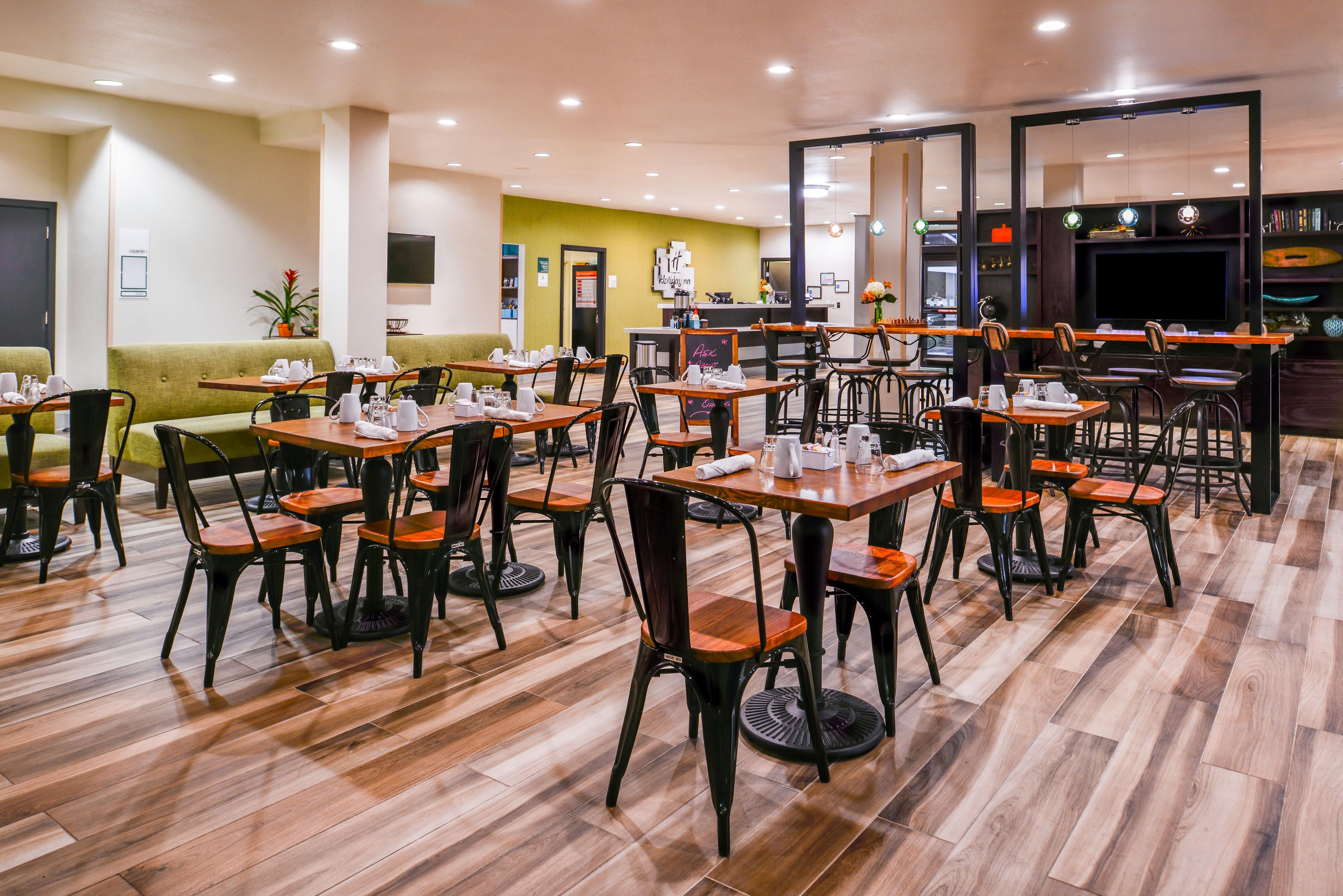 Holiday Inn And Suites Addison By Ihg Екстер'єр фото